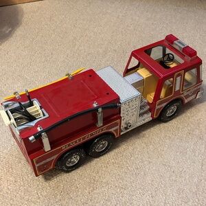Nylons metal  Red toy Fire Truck